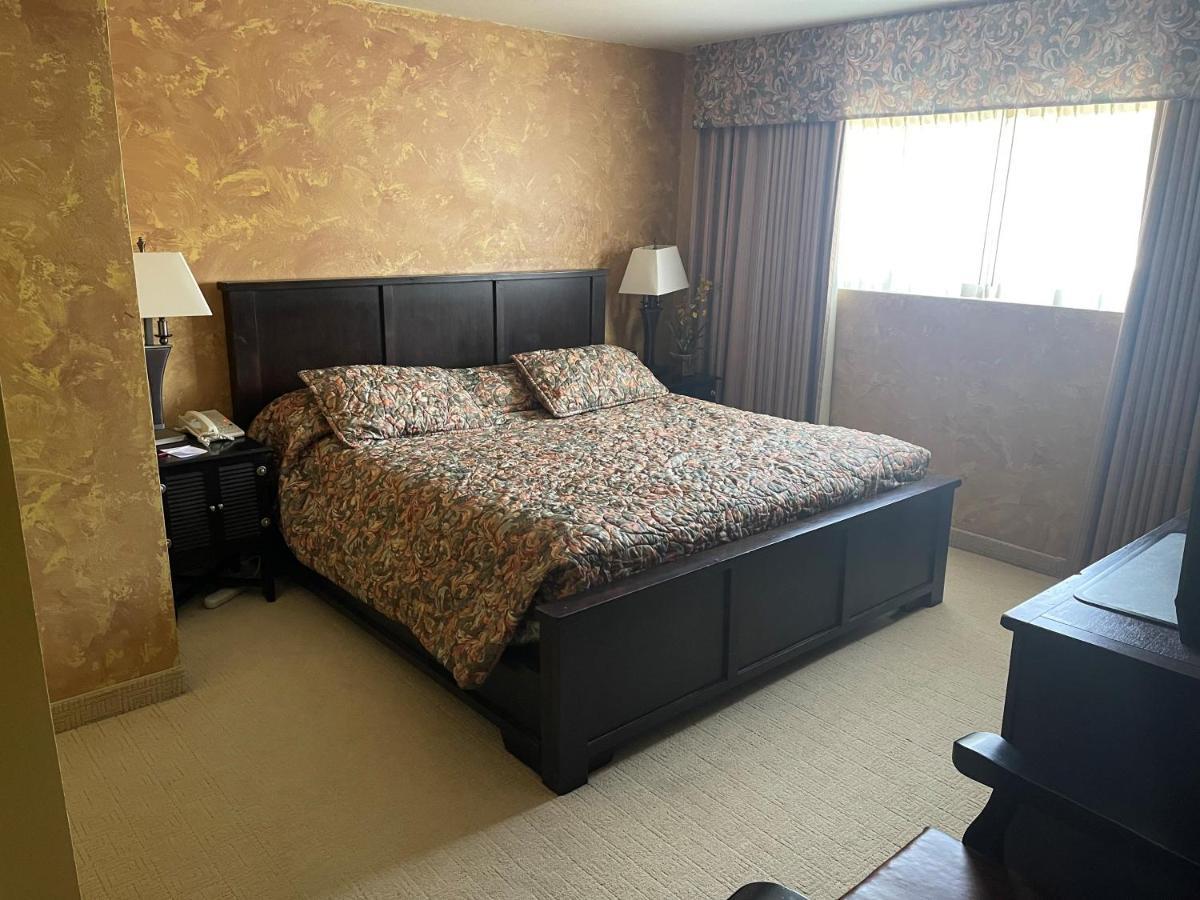Ramada By Wyndham Viscount Suites Tucson East Exterior photo
